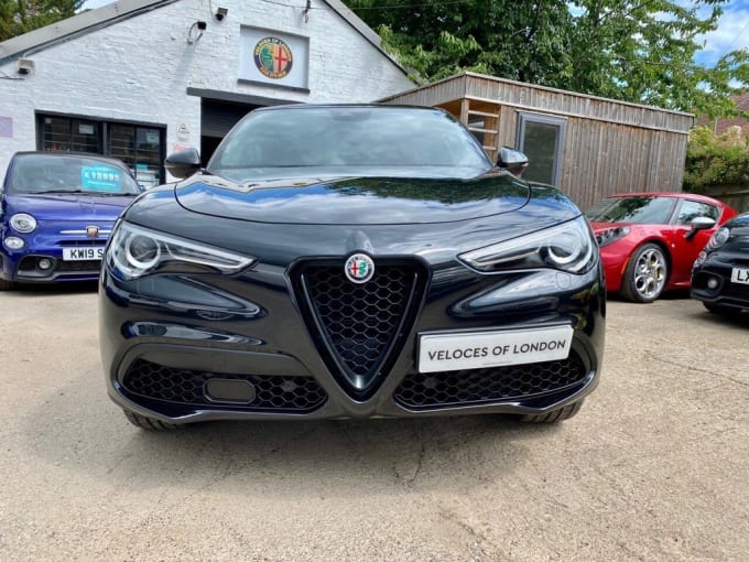 2025 Alfa Romeo Stelvio