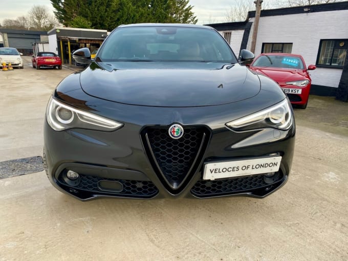 2025 Alfa Romeo Stelvio