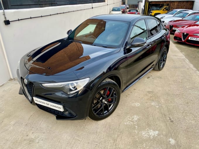 2025 Alfa Romeo Stelvio