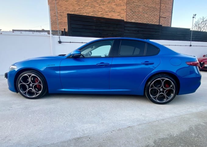 2025 Alfa Romeo Giulia