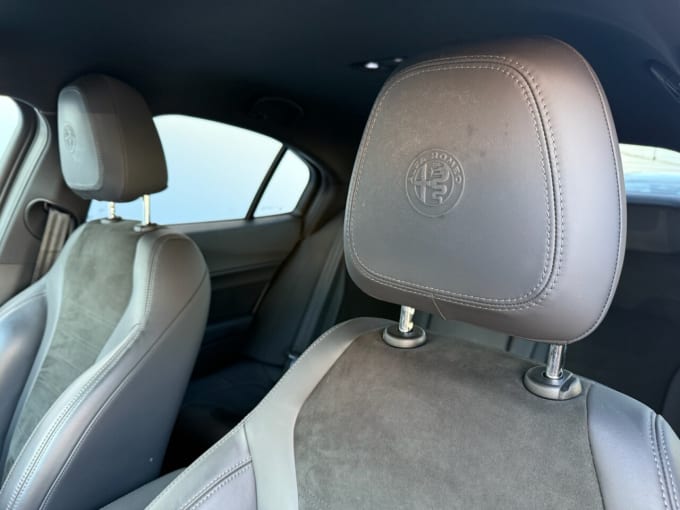 2025 Alfa Romeo Giulia