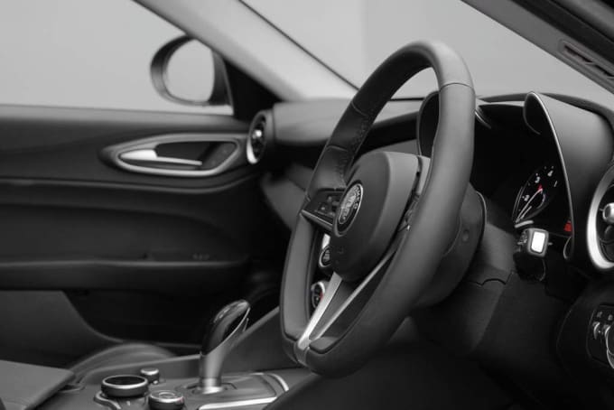 2025 Alfa Romeo Giulia