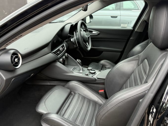 2025 Alfa Romeo Giulia