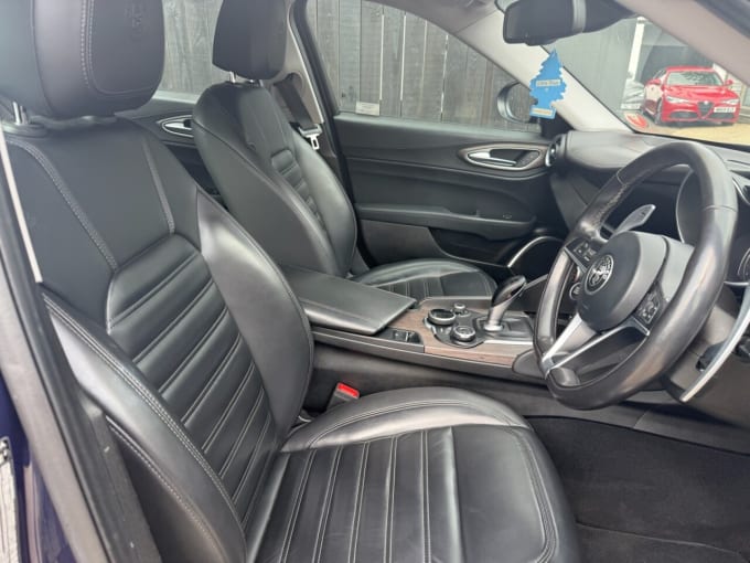 2025 Alfa Romeo Giulia