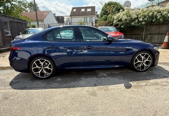 2025 Alfa Romeo Giulia
