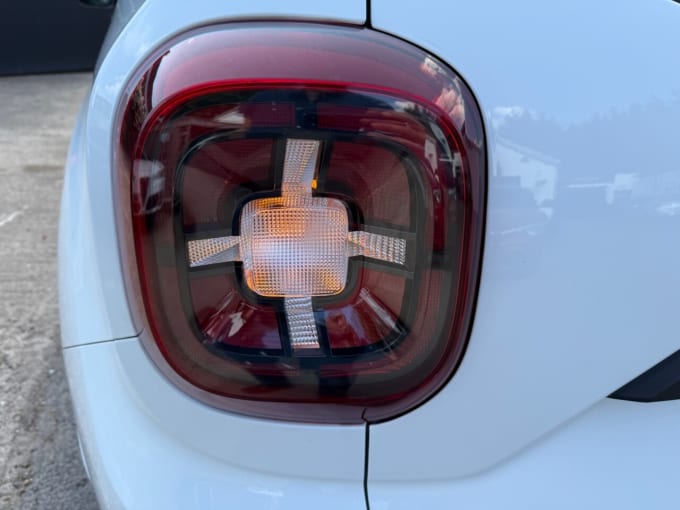 2025 Dacia Duster
