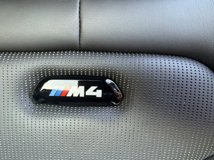 2025 BMW M4