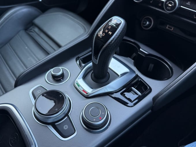 2025 Alfa Romeo Giulia