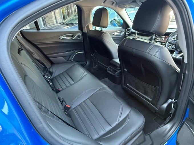 2025 Alfa Romeo Giulia