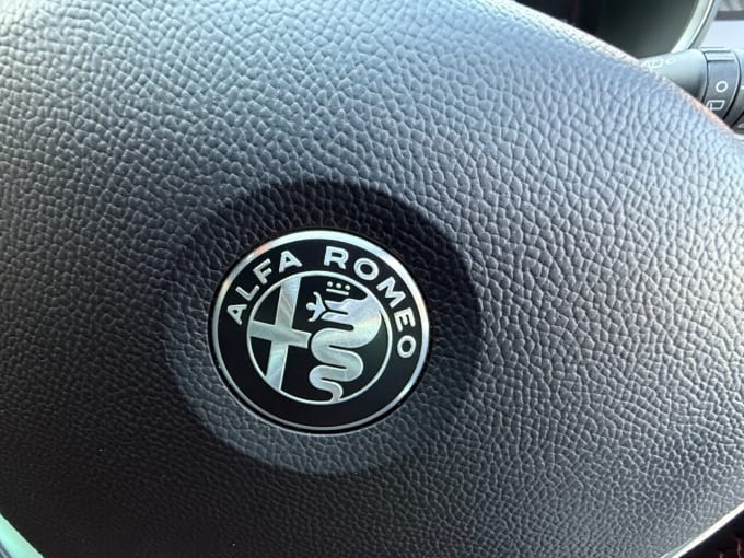 2025 Alfa Romeo Giulia