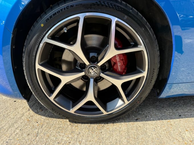 2025 Alfa Romeo Giulia