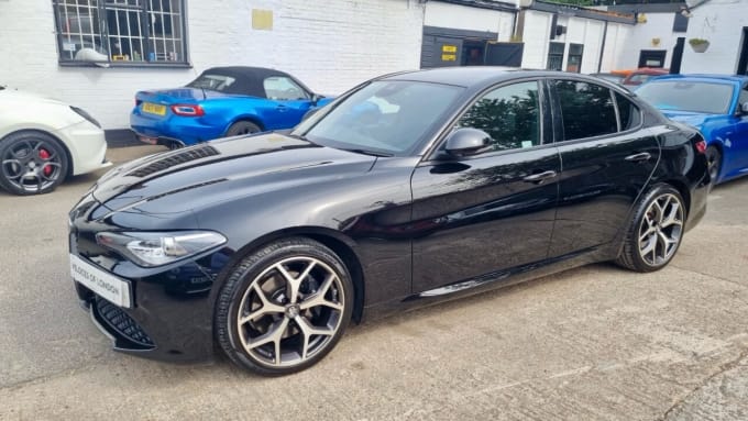 2025 Alfa Romeo Giulia