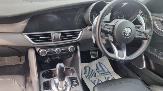 2025 Alfa Romeo Giulia