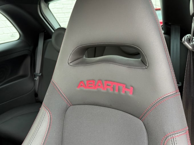 2025 Abarth 595