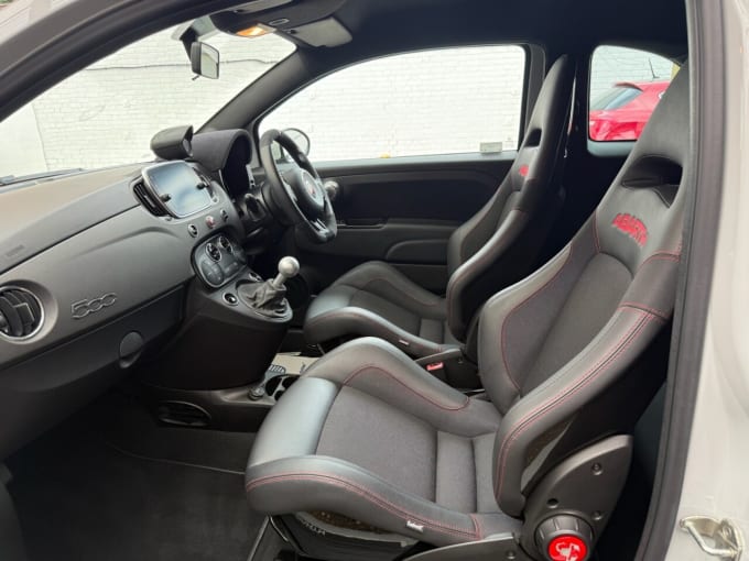 2025 Abarth 595