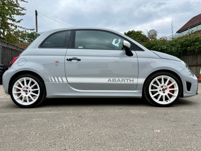 2025 Abarth 595