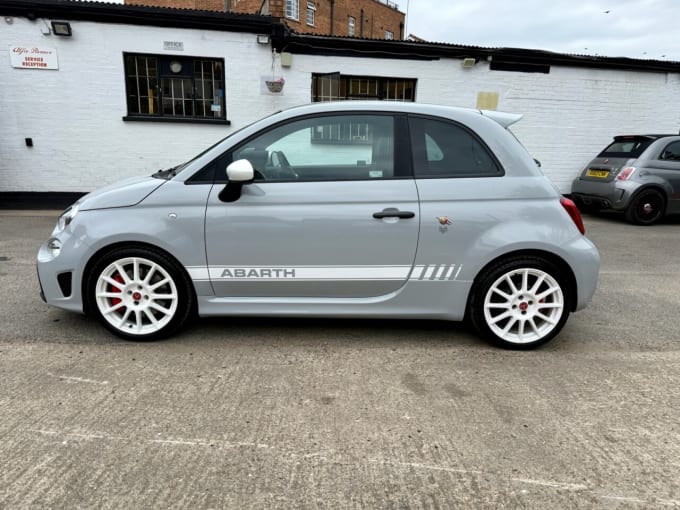 2025 Abarth 595