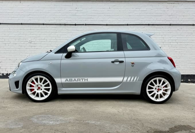 2025 Abarth 595