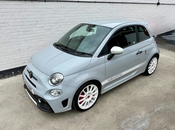 2025 Abarth 595