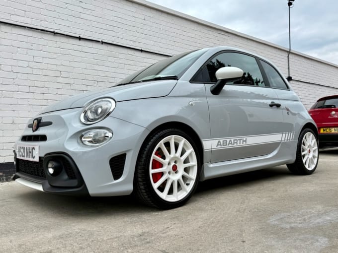 2025 Abarth 595