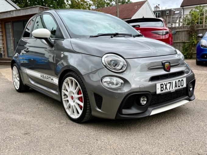 2025 Abarth 595