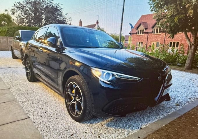 2025 Alfa Romeo Stelvio