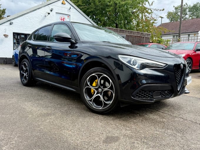 2025 Alfa Romeo Stelvio