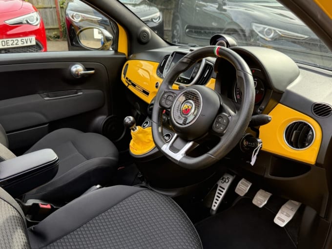 2025 Abarth 595c