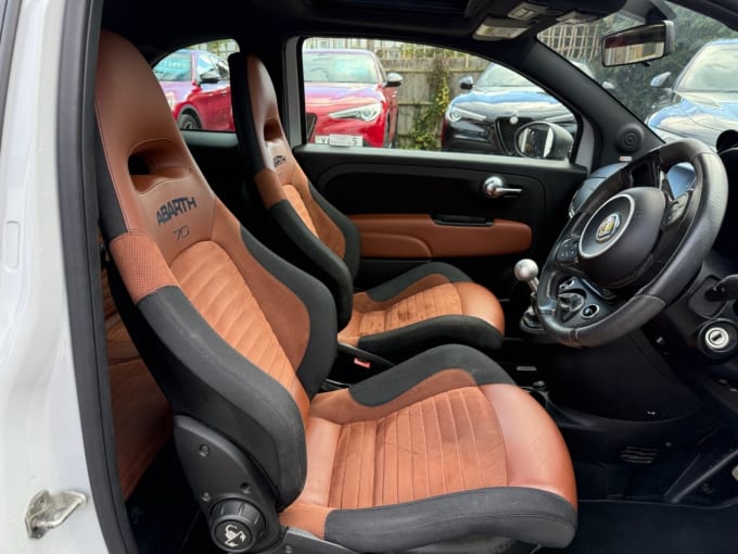 2025 Abarth 595