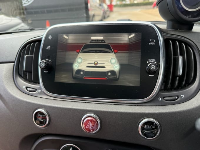 2025 Abarth 595