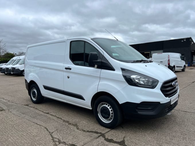 2025 Ford Transit Custom