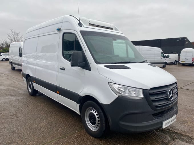 2025 Mercedes-benz Sprinter