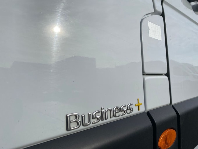 2025 Renault Master