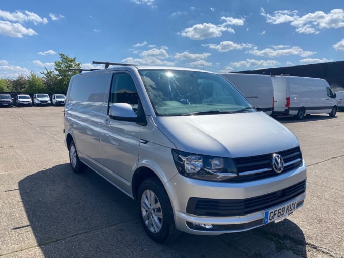 2025 Volkswagen Transporter