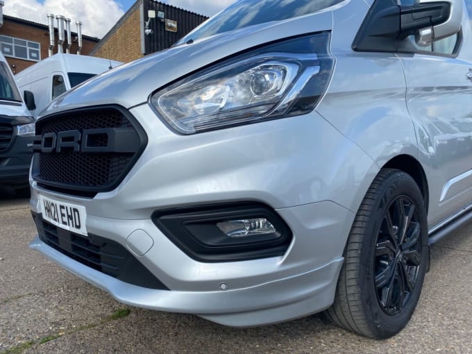 2025 Ford Transit Custom