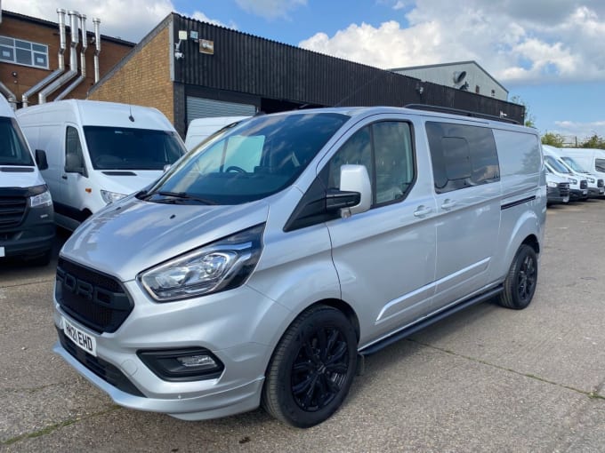 2025 Ford Transit Custom