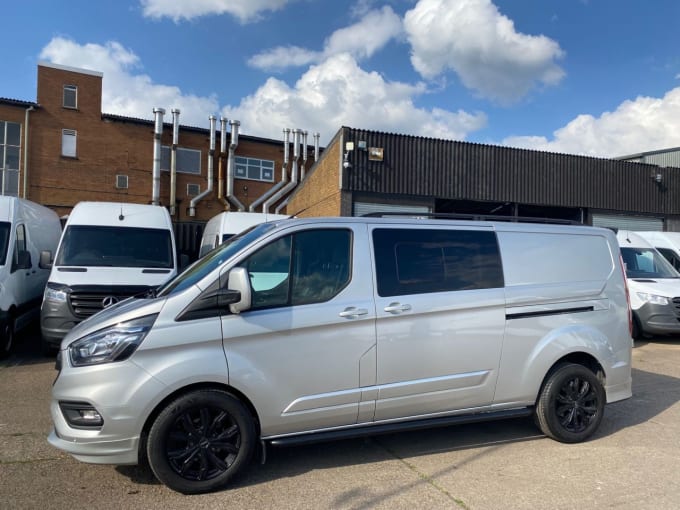 2025 Ford Transit Custom