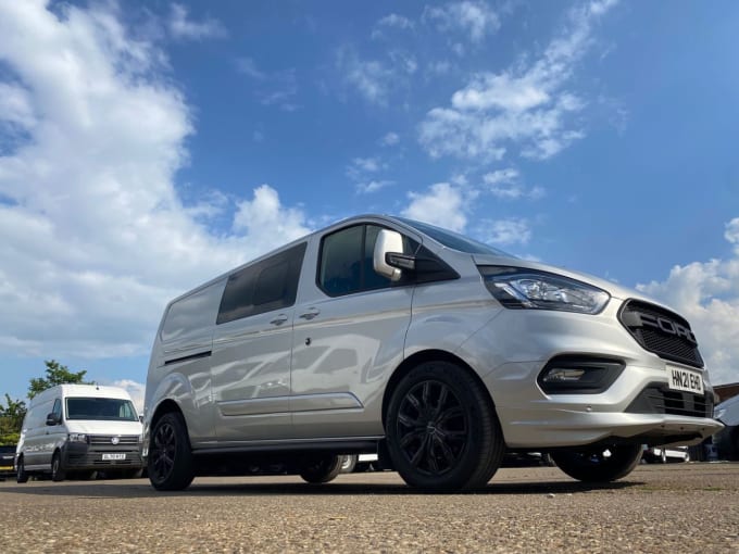 2025 Ford Transit Custom