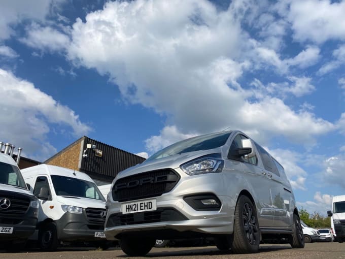 2025 Ford Transit Custom
