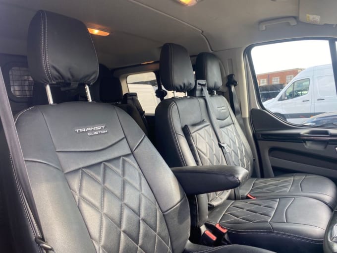 2025 Ford Transit Custom
