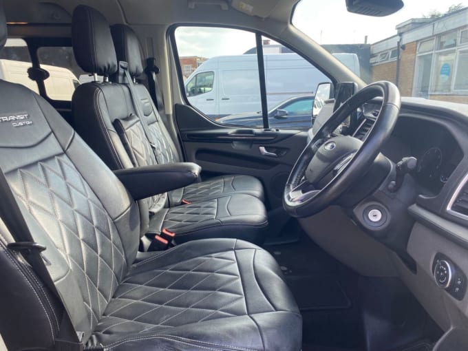 2025 Ford Transit Custom