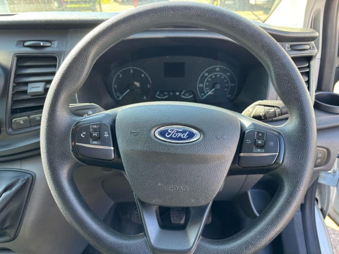 2025 Ford Transit Custom