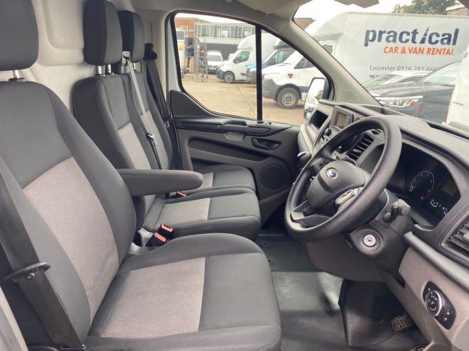 2025 Ford Transit Custom