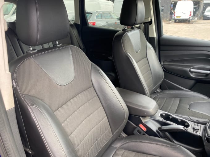 2025 Ford Kuga