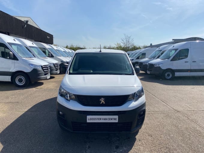 2025 Peugeot Partner