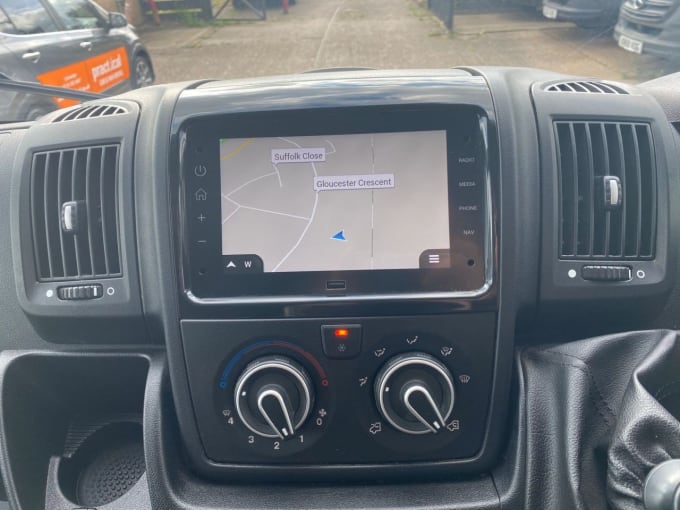 2025 Peugeot Boxer