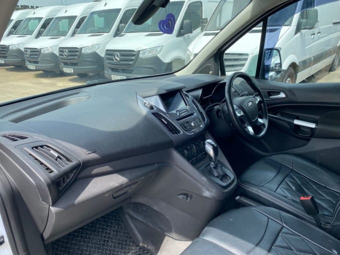 2025 Ford Transit Connect