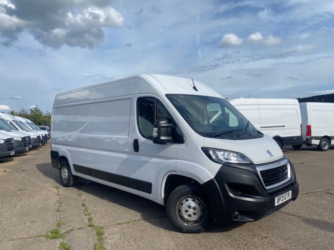 2025 Peugeot Boxer