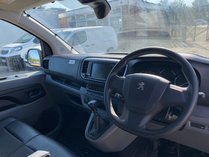 2025 Peugeot Expert