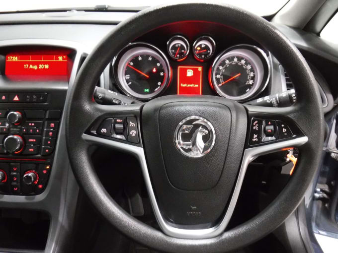 2015 Vauxhall Astra